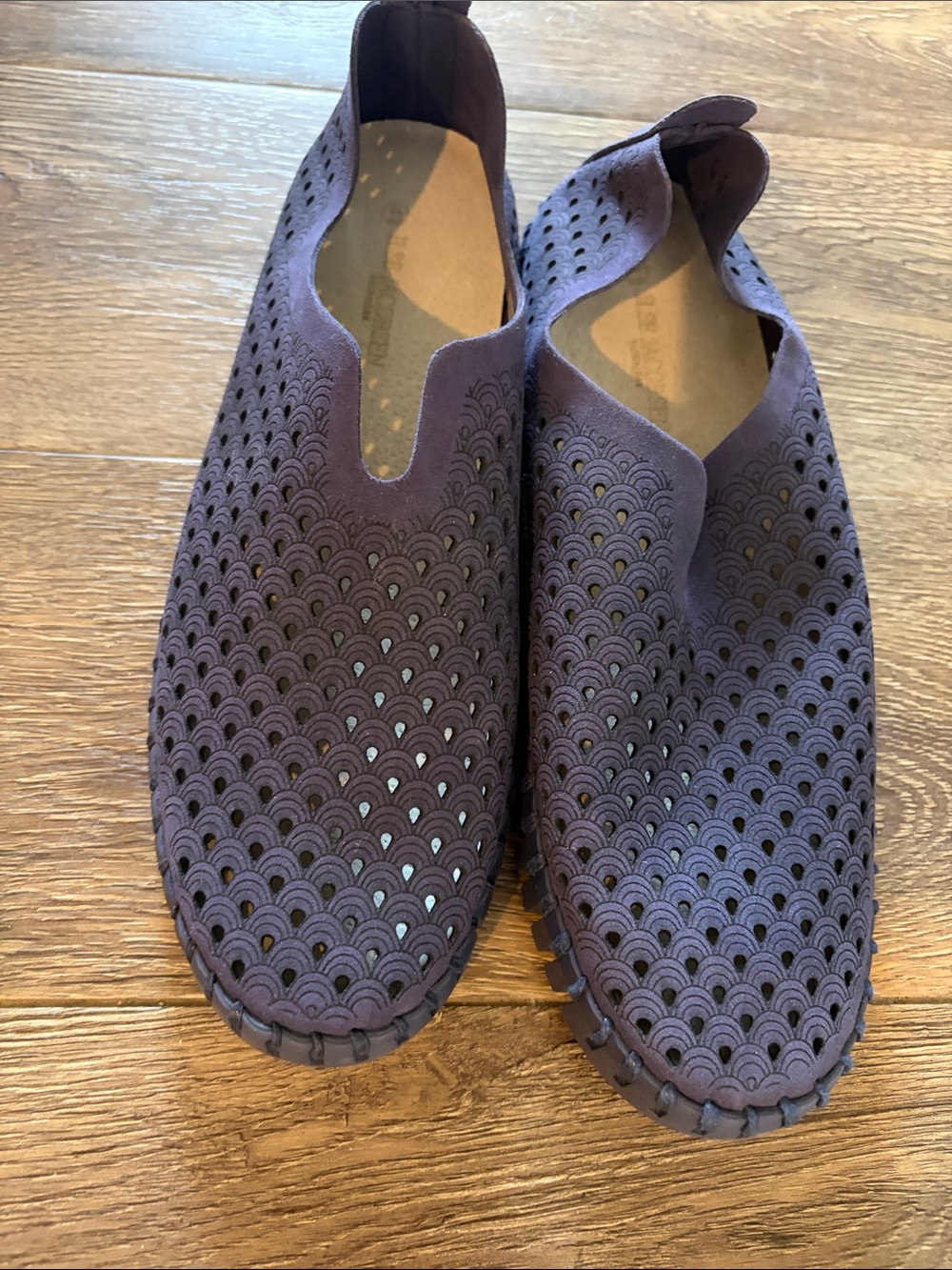 NWT Ilse Jacobsen Perforated Slip-On Loafers in Plum